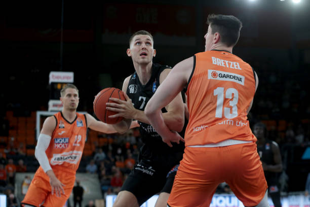 序取决于球 序取决于球