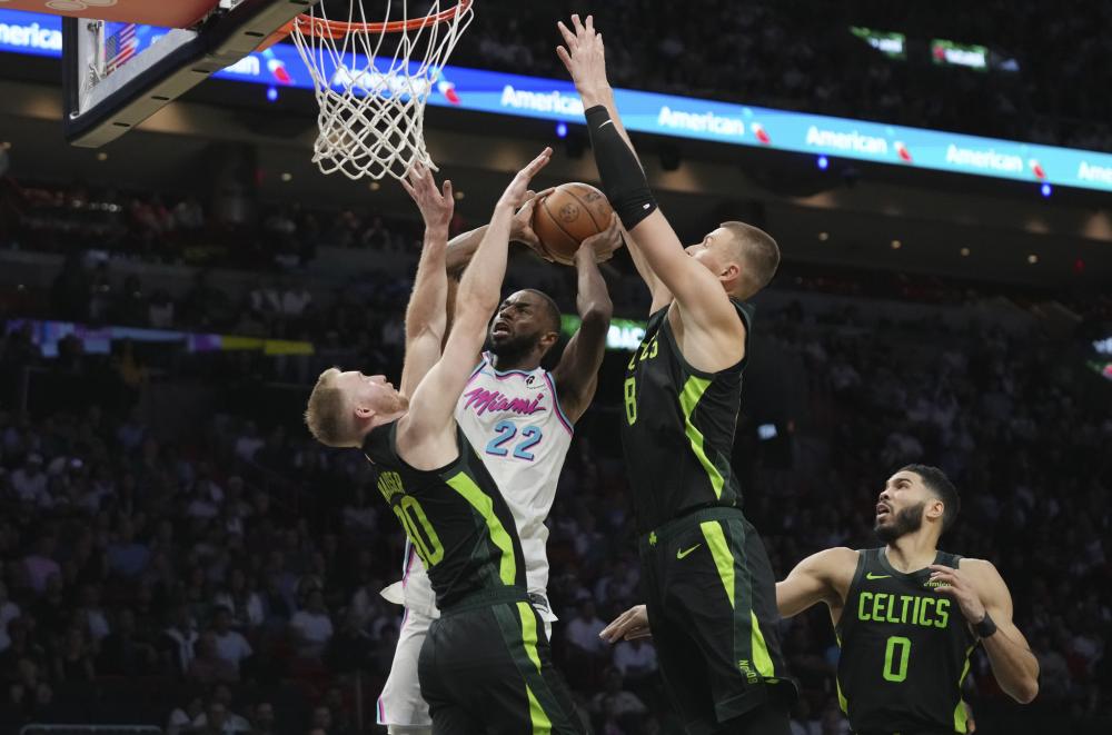 轻球员树立 轻球员树立